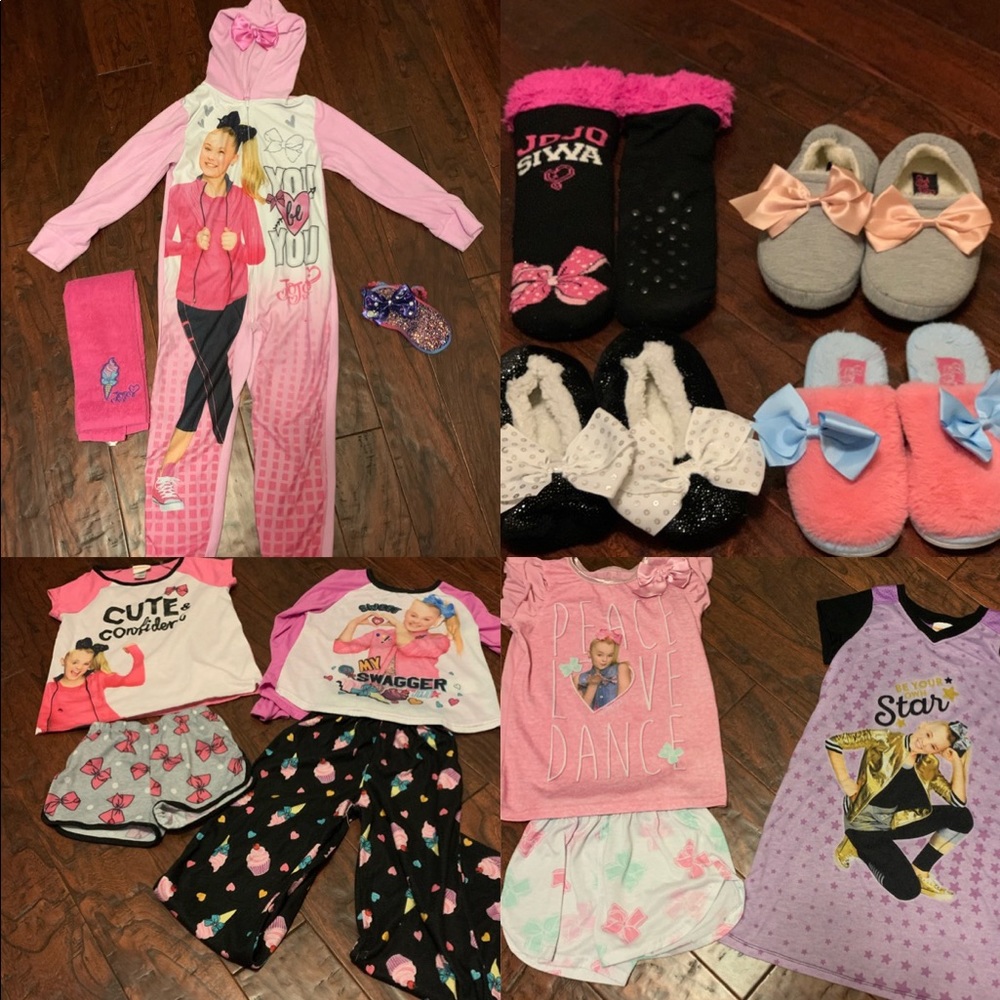 Jojo Siwa pajama slipper socks sleep mask set